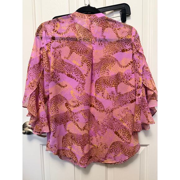 Cabi Sheer Leopard Print Flutter Sleeve Blouse Women’s Small Purple Animal Print - Picture 7 of 7